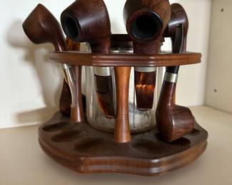 C172 - $60. Pipes & Pipe Stand. Decatur Industries Walnut