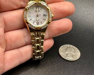J25 - $20. Seiko Watch.  Mother of Pearl Face. Needs Battery. 