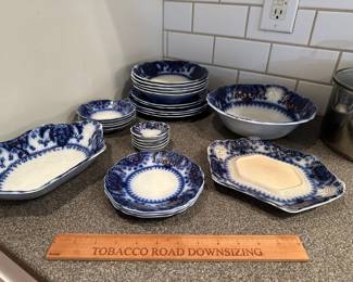C68 - $175. 26 pcs Florida Royal Flow Blue. 