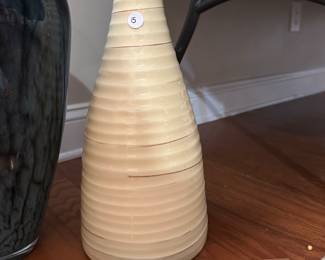 C72 - $15 Pottery Vase (Ethan Allen?) 