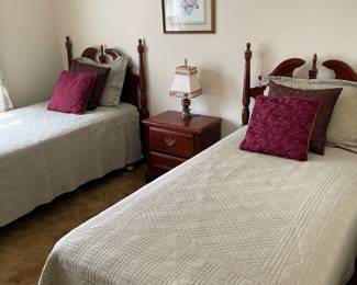 Solid Wood Twin Beds