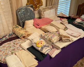 Assorted Kitchen and Dining Room Linens