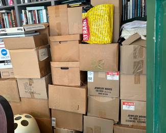 BOXES OF NEW BOOKS! THOUSANDS OF BOOKS & MAJORITY NEW! MUCH MORE THAN PHOTOS SHOWN! PACKED IN ADDITIONAL PHOTOS COMING SOON!!
HIGHEST & BEST ON FULL LOT OF BOOKS BY SATURDAY, MARCH 24, 2024 @ 4:00!