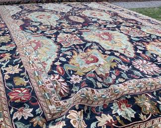 A stunning and huge hand made Indian rug approx. 16 x 24