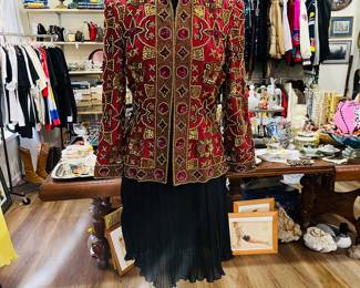 This is 100% silk . . . and on sale.