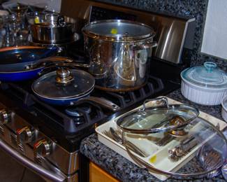 Pots and pans with lids