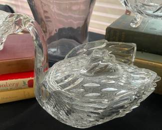  Glass Swan Figurine/Trinket Box