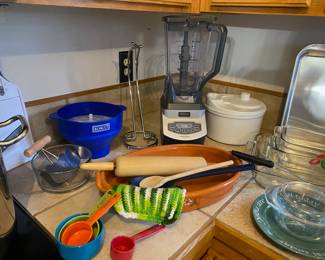 Assortment of Kitchen Utensils
