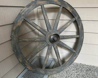 Rustic Wagon Wheel Decor