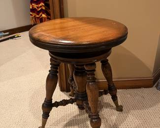 Piano stool