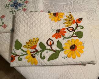 Vintage and antique quilts