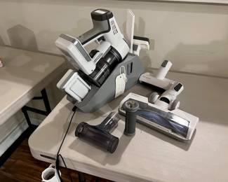 Stick Vacuum Set.