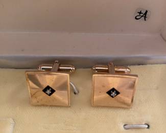 Cufflinks 