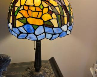 #45	Misc.	Vtg. 22"H Slag/Stain Glass Lilly Pad Pond Table Lamp - as is cracks	 $30.00 
