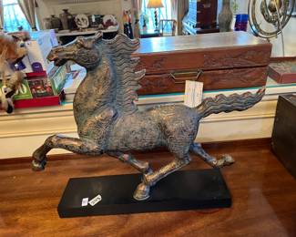 #243	Statue	Horse Statue - 21"Wx17"T	 $30.00 
