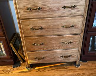 #86	Cabinet	4 Drawer Wood Chest of Drawers 28x17x38	 $75.00 			
