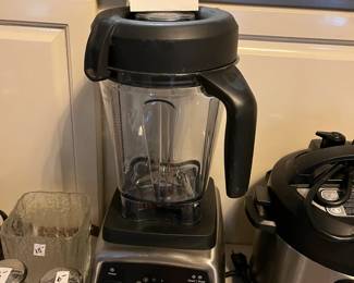 #137		Vita mix 750 blender 	 $150.00 
