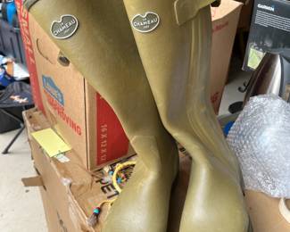 #216		Le Chameau Rubber Boots Size 41   Women 10.5, Men 8 (France)	 $50.00 
