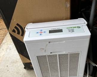 #113	Garage	Meaco Dehumidifier Model DD8L Zambezi	 $125.00 
