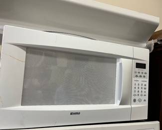 #100	Trailer	Kenmore microwave, white	 $25.00 			
