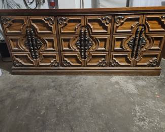 Long Dresser 9 Drawers
