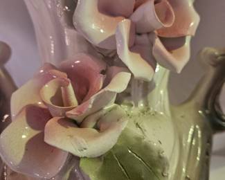 Capodimonte Vase Detail