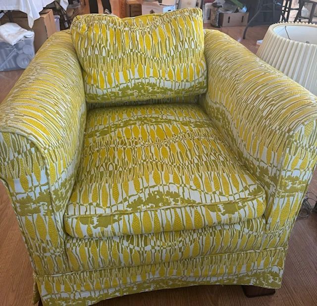 Pristine Mid- Century living room set Comfy Chair and Love Set -Colors Pop and in GREAT condition both pieces