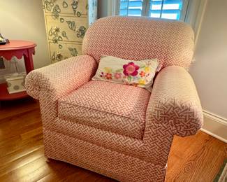 Pink and white chair