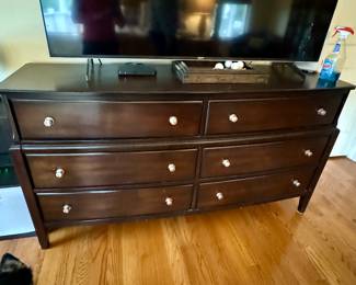 Six drawer dresser