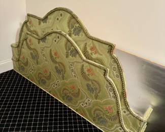 Upholstered window cornice