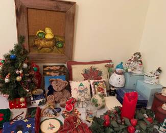 Who doesn’t love a little holiday decor and what would an estate sale be without it?!?