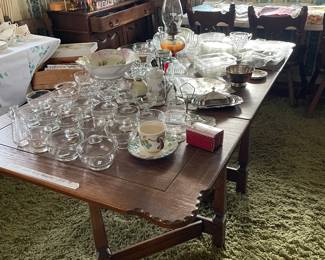 Not on display at the sale location. Please contact 309-261-6473 to set appointment to view and/or purchase. 