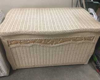 Wicker chest
