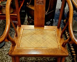 Horseshoe style Chinese Wisdom Chair 19th century