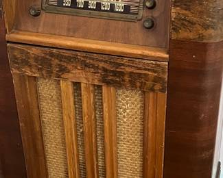 The old radio cabinet in working condition