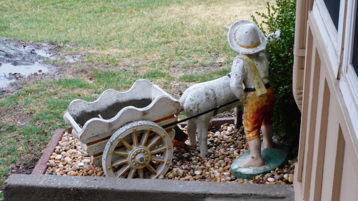 OkieDokie Estate Sales in Lees Summit, MO starts on 3/15/2024