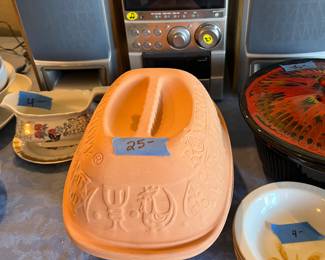 Clay pot and stereo
