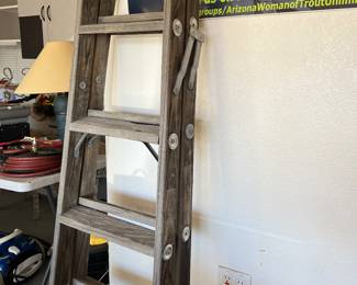 Wood ladder