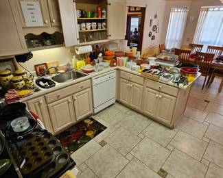 All Kitchen appliances for sale except Refrigerator. Kitchen cabinets also for sale
