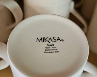Mikasa "Swirl" Bone China Set