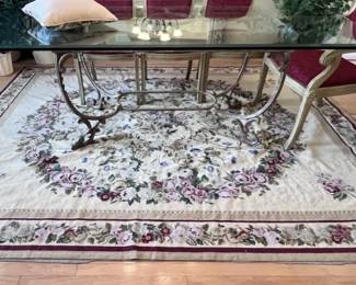 Striking Detailed Area Rug