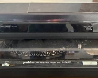 Sansui Automatic Turntable P-1100 (Works) & Gemini Turntable D.J.Q1300