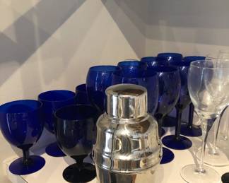 COCKTAIL SHAKER AND BLUE GLASSES