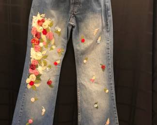 EMBROIDERED DESIGNER JEANS
