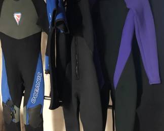 WET SUITS