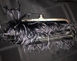 EVENING CLUTCH WITH FUR FRINGE