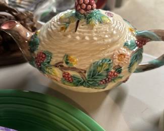 Tea pot 