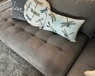 Sectional sofa side that can be used either as a left arm or a right arm