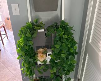 wall ladder hanging rack with basket