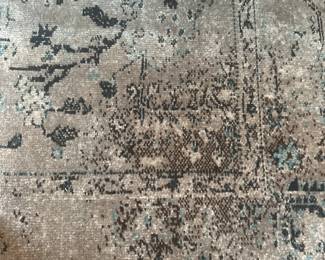 gray with blue accent rug in excellent condition 5x9